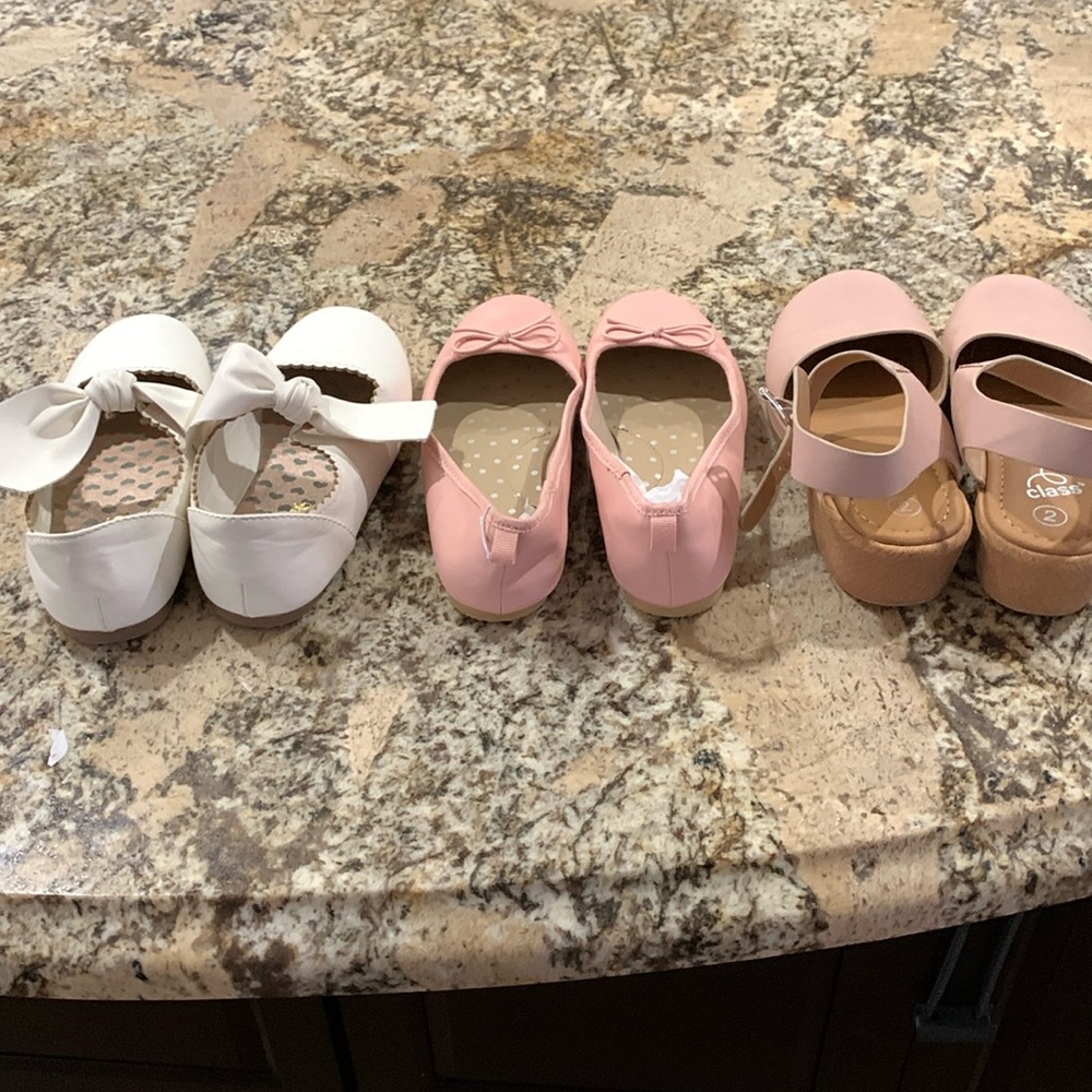 Girls shoes